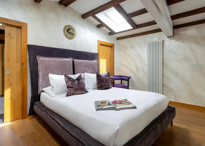 Rubino Fireplace & Water View - By Sleep In Murano * 威尼斯