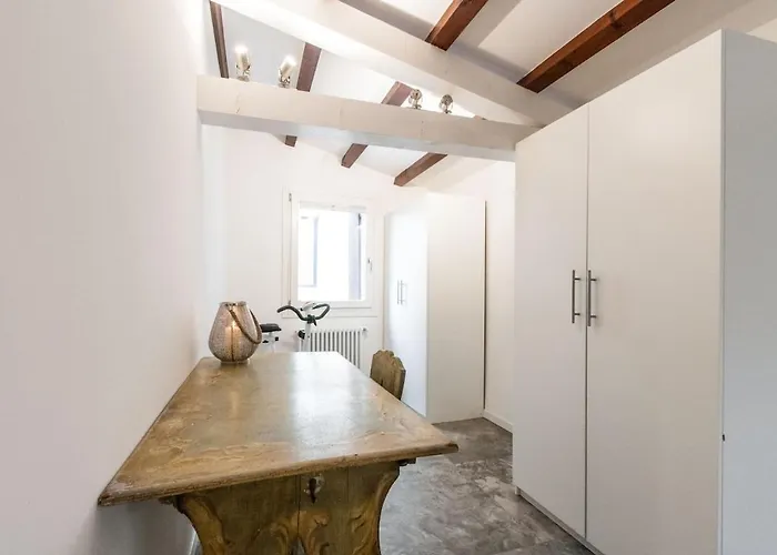 Rubino Fireplace & Water View - By Sleep In Murano 公寓 *