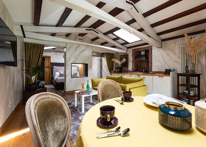 公寓 Rubino Fireplace & Water View - By Sleep In Murano *