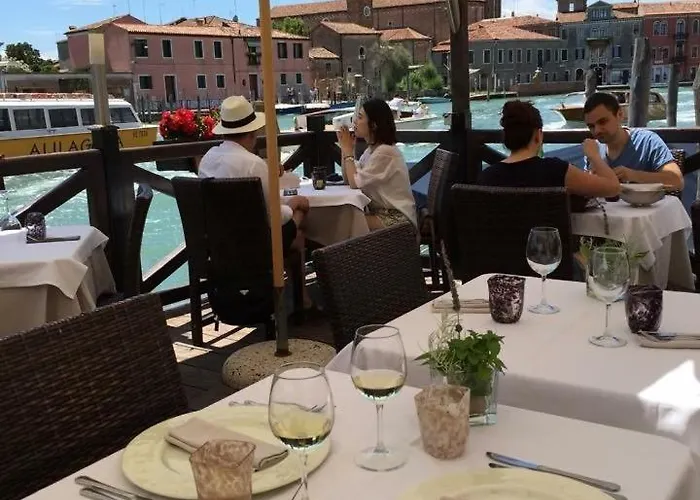 Rubino Fireplace & Water View - By Sleep In Murano